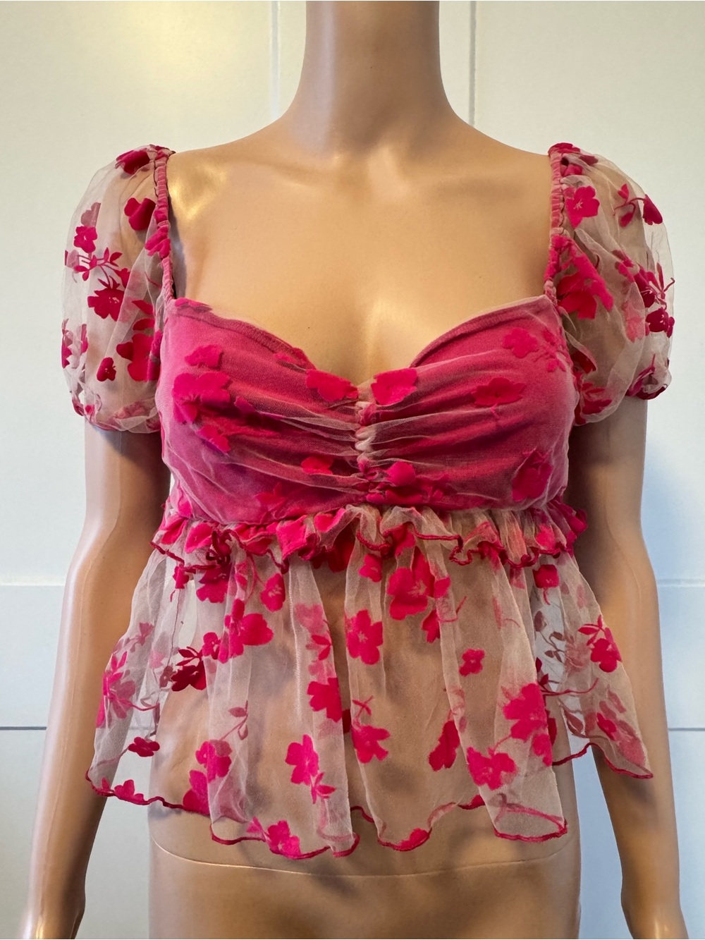 Kimchi Blue Claudia Pink Floral Cropped Puffy Sleeves Mesh Velvet Top Blouse M - Picture 5 of 7